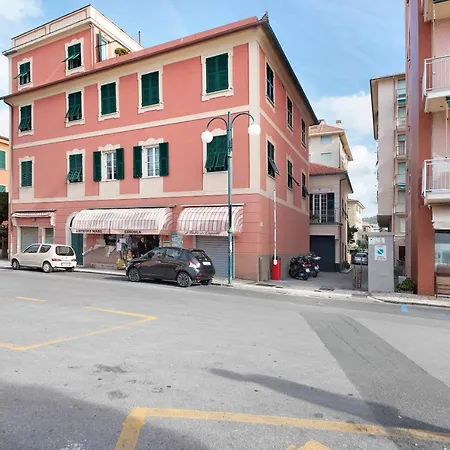 A Due Passi Dal Mare * Chiavari