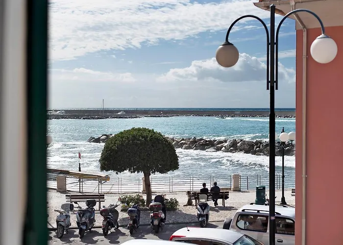 A Due Passi Dal Mare Chiavari