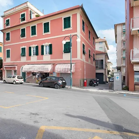A Due Passi Dal Mare * 基亚瓦里